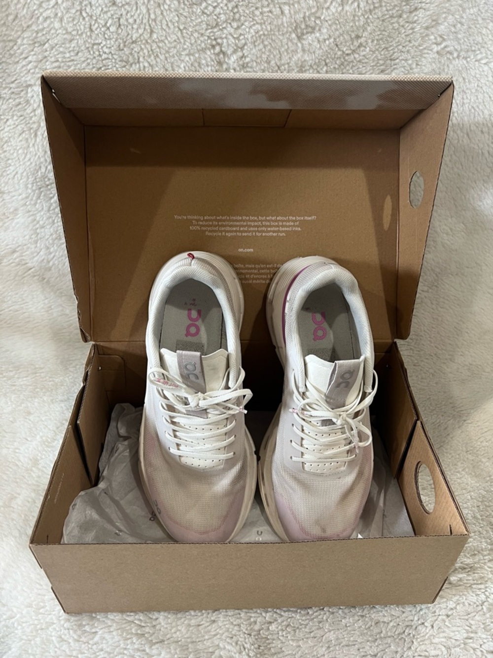 Women’s beige Sneakers with Pink Accents - On Running